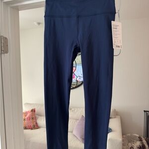 Athleta Navy Accelerate 7/8 Leggings in XS